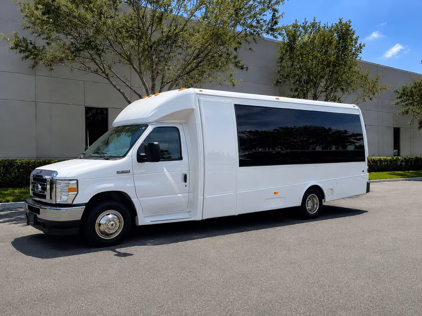 perris bus rentals