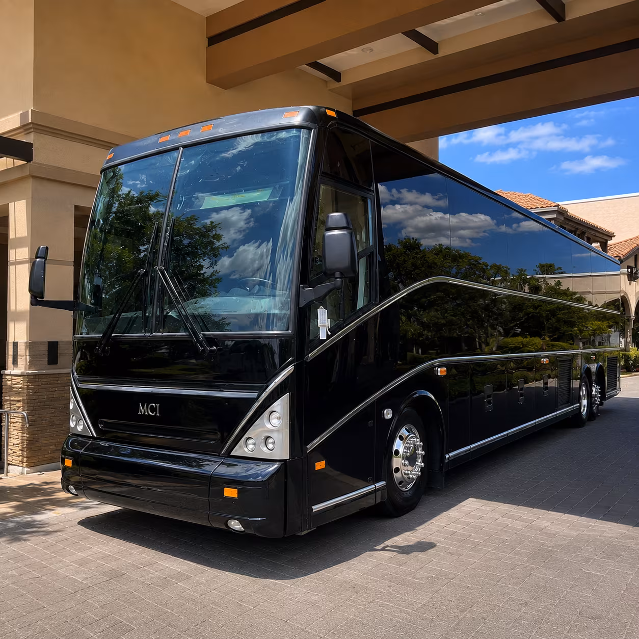 shuttle your team between hemet and the riverside convention center